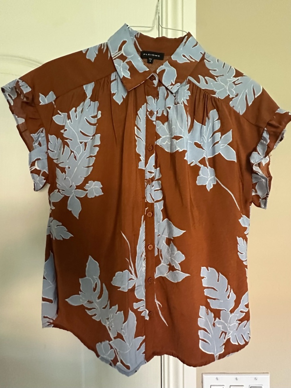 Pleione Women's Floral Button-Front Short Sleeve Blouse - Rust/Light Blue